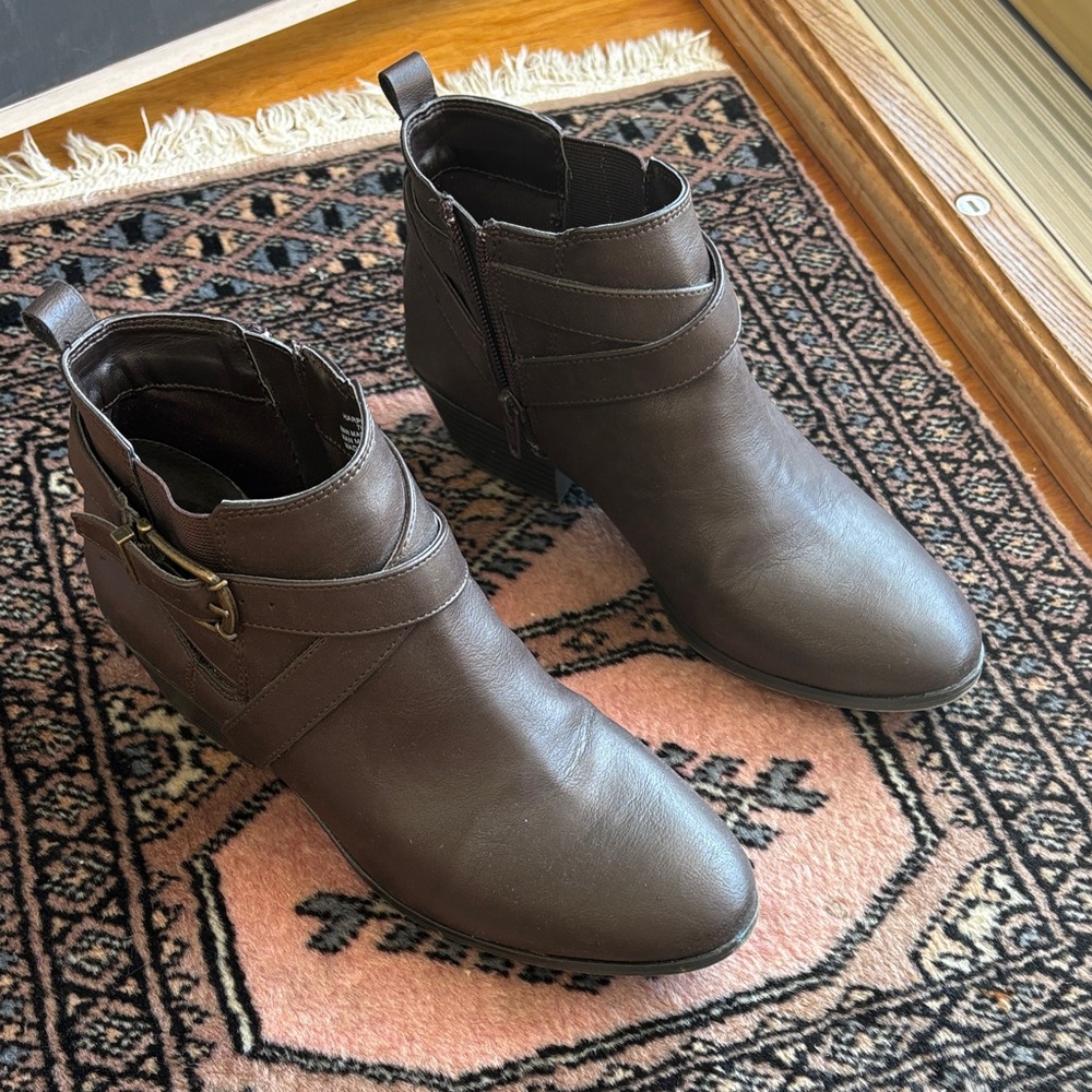 Style & Co Brown Harperr Ankle Boots - 7M